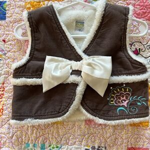 Toddler Girls  Brown Vest with White Bow and Embroidery